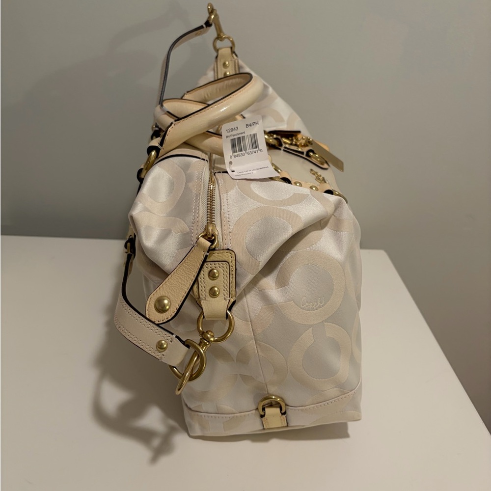 NWT Coach Madison Op Art Sabrina Satchel - Picture 9 of 16